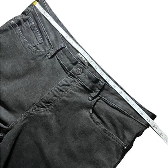 Express slim denim jean shorts cut off style black size 38 - Picture 12 of 13